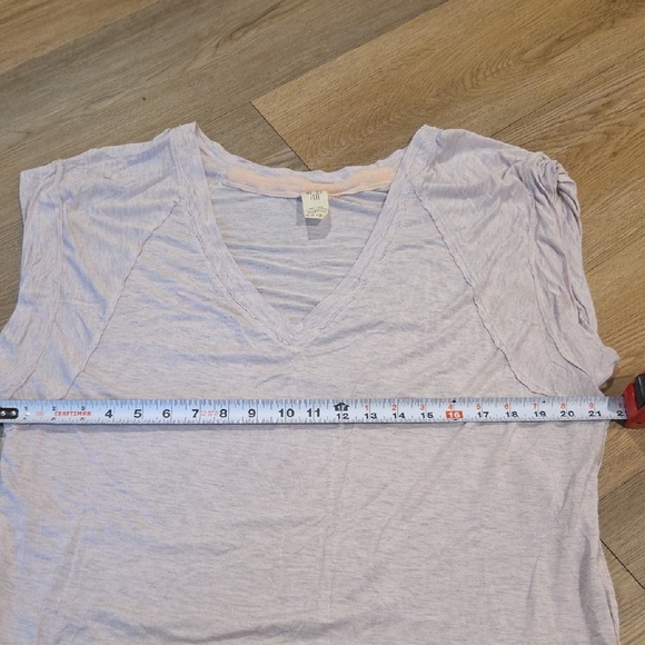 We The Free Lavender V-Neck Oversize Tee - Picture 2 of 4